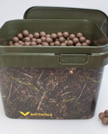 Bat-tackle Böse Boilies   Realistricâ  Spand   5kg Crab Monster Boilies