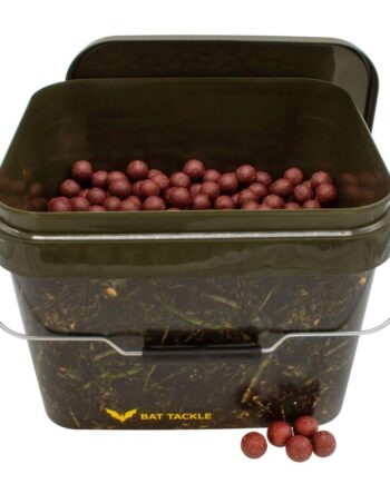 Bat-tackle Böse Boilies   Realistricâ  Spand   5kg Garlic   Robin Red Boilies