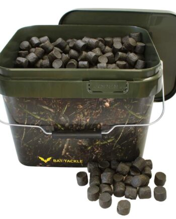 Bat-tackle Black Base Pellet 20mm 5kg   Realistricâ  10l Spand Boilies
