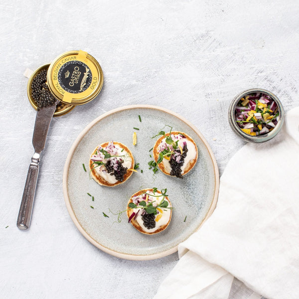 Blinis Med Caviar  Rødløg Og Creme Fraiche    Personer