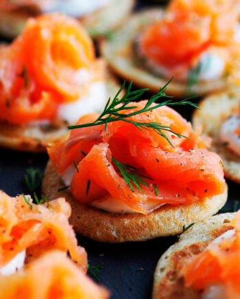 Røget Laks På Blinis