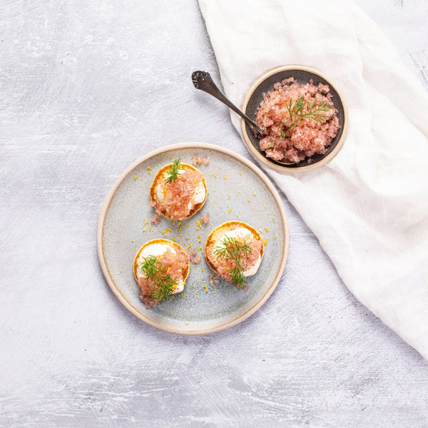 Blinis Med Stenbiderrogn  Dild Og Creme Fraiche    Personer
